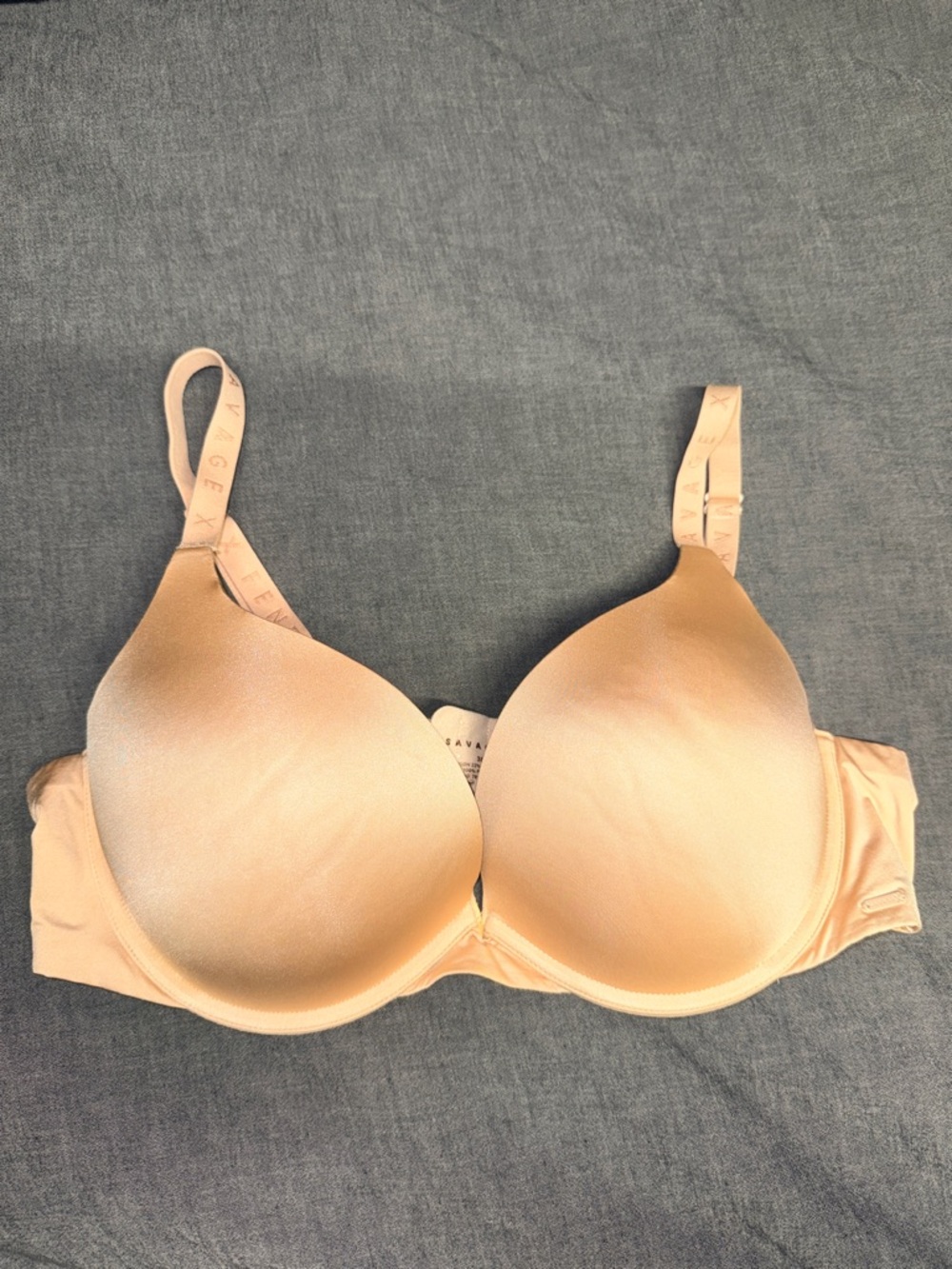 SOLD Savage X Fenty Light Nude Seamless T-Shirt Bra